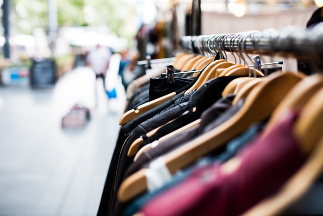 Soldes : un budget de 221,78 euros pour les Français