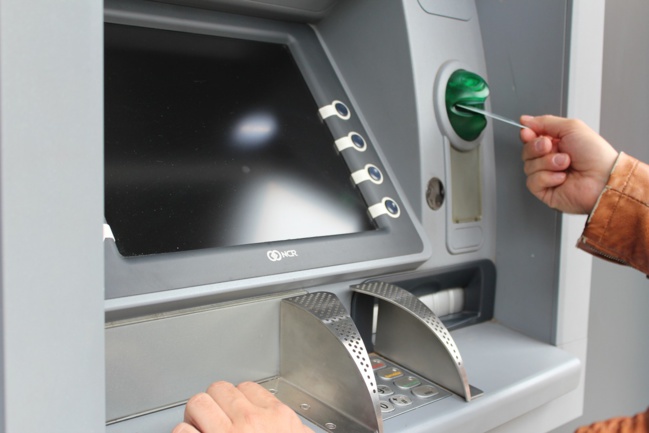 Les banques n'auraient pas respecté le plafonnement des frais pour les clients fragiles