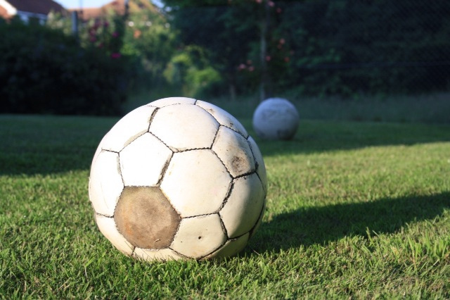 Taxe à 75 % : les clubs de football annoncent une grève Taxe à 75 % : les clubs de football annoncent une grève