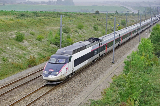 L'État supprime 10 milliards d'euros de dette de la SNCF
