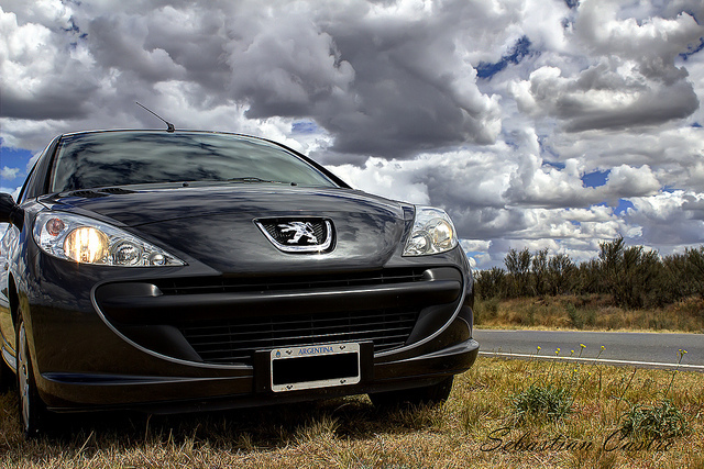 PSA Peugeot Citroën va supprimer une ligne de production à Poissy