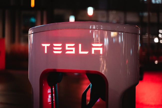 Promesses d’autonomie : Tesla doit faire face à une action de groupe