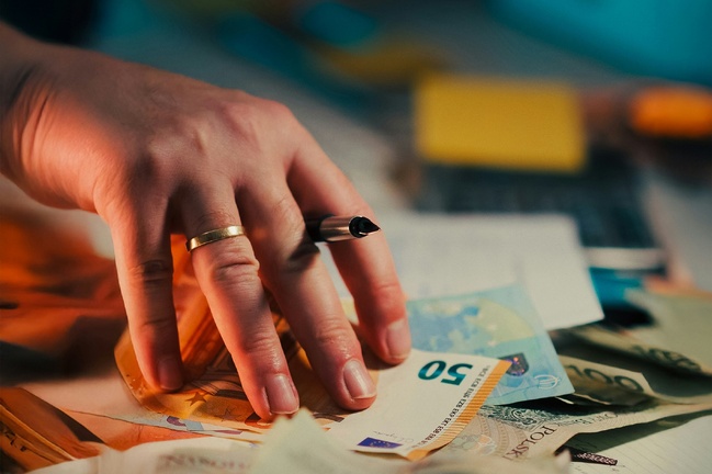 Travail plus rémunérateur, mais plus taxé : la nouvelle équation des économies développées Travail plus rémunérateur, mais plus taxé : la nouvelle équation des économies développées