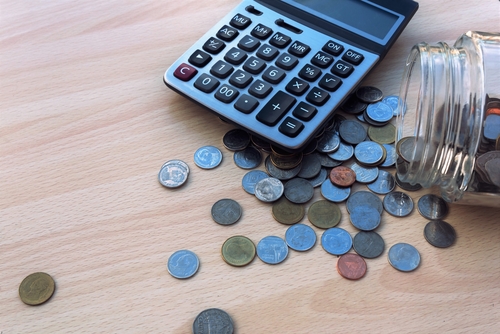 Frais bancaires : les banques ne tiendraient plus leurs promesses Frais bancaires : les banques ne tiendraient plus leurs promesses