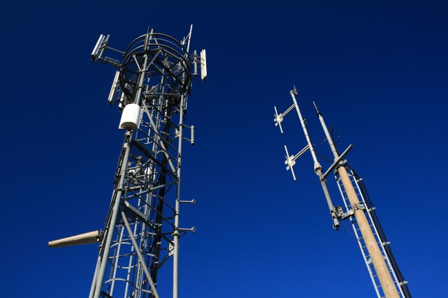 Les opérateurs de téléphonie mobile revendiquent un million d'abonnés en 4G