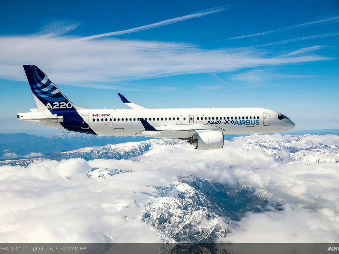 Airbus décroche sa plus importante commande d'A220 avec AirAsia : 150 appareils pour 19 milliards de dollars
