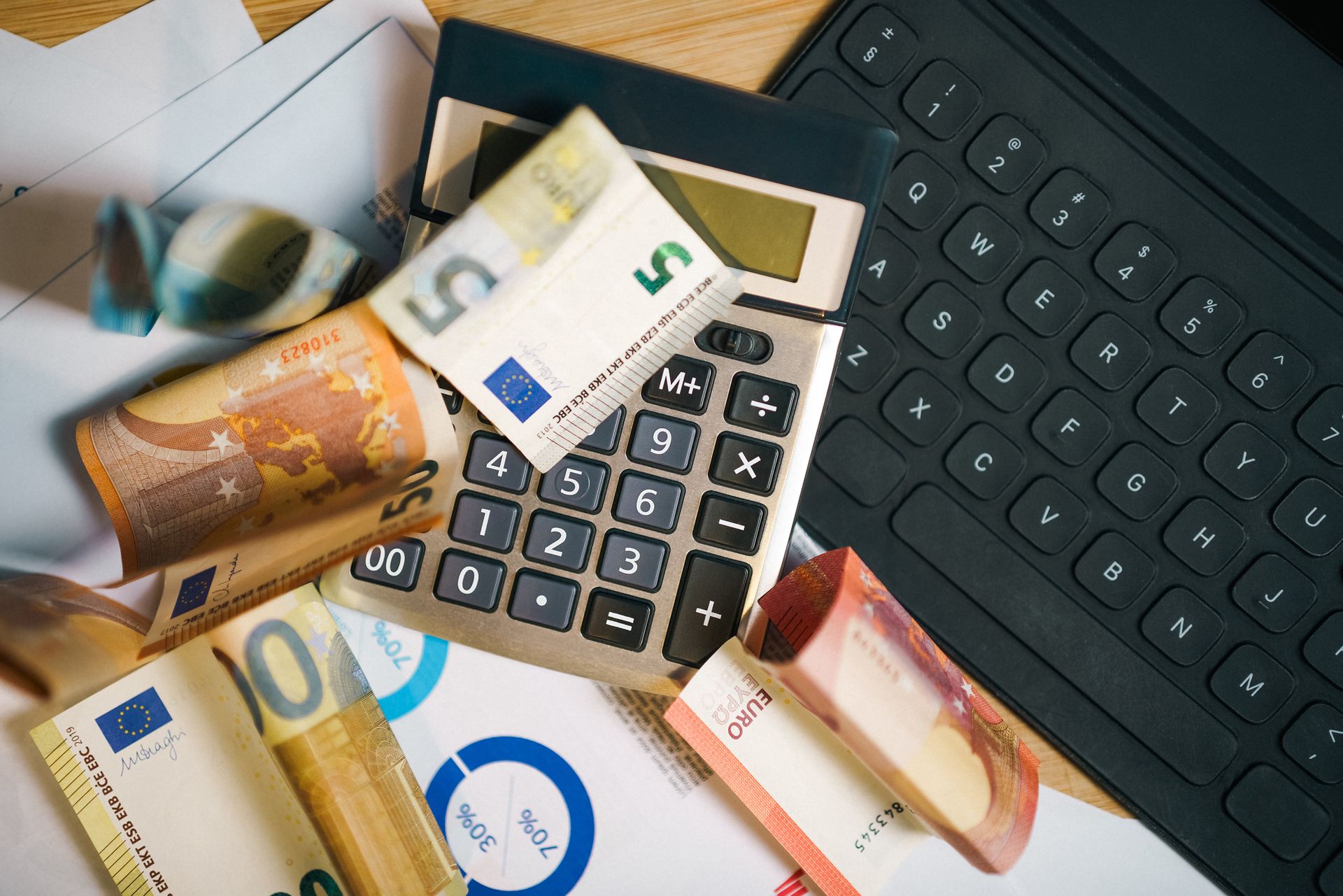 Fonction publique : les primes sont trop nombreuses et pèsent trop lourd dans la rémunération des agents