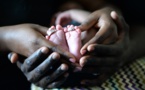Les Français sont de plus en plus nombreux, mais font de moins en moins de bébés Les Français sont de plus en plus nombreux, mais font de moins en moins de bébés