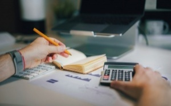 Retards de paiement : la France améliore ses positions dans une Europe contrastée