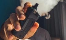 Cigarettes électroniques jetables : le parlement vote l’interdiction